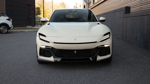 
           
        2025 Ferrari Purosangue