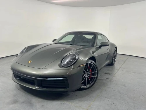 
           
        2021 Porsche 911
