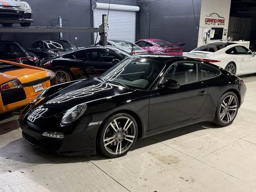 
           
        2012 Porsche 911 Carrera