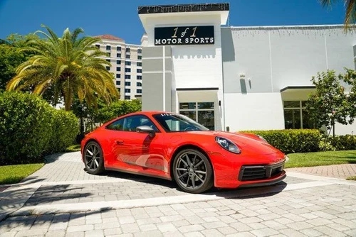 
           
        2024 Porsche 911 Carrera T