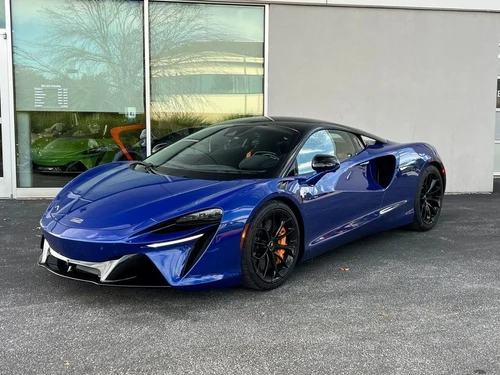 
           
        2024 McLaren Artura Performance