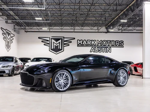 
           
        2022 Aston Martin DBS