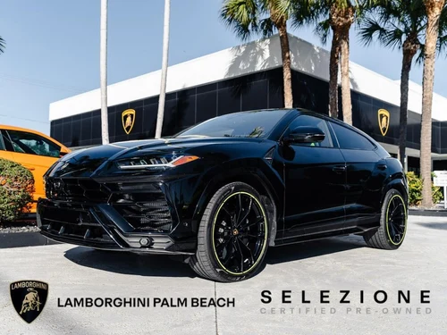 
           
        2022 Lamborghini Urus