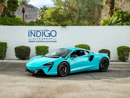 
           New 
        2025 McLaren Artura Base