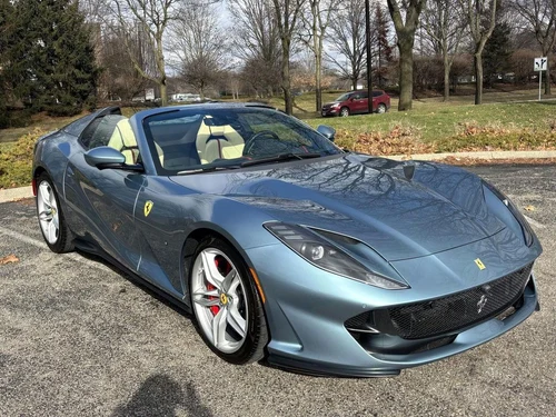 
           
        2021 Ferrari 812 GTS