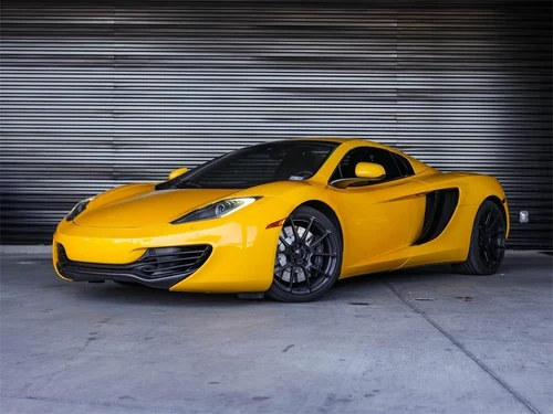
           
        2013 McLaren MP4-12C Base