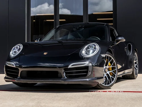 
           
        2015 Porsche 911 Turbo S
