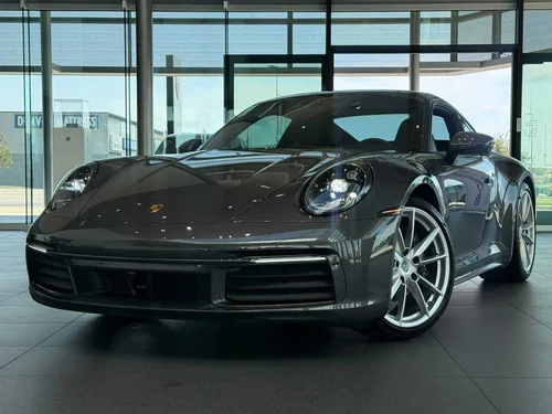 
           
        2024 Porsche 911 Carrera