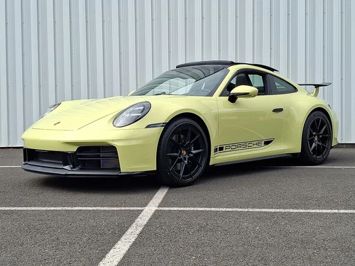 
           New 
        2026 Porsche 911