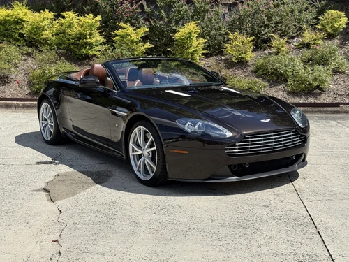 
           
        2012 Aston Martin V8 Vantage