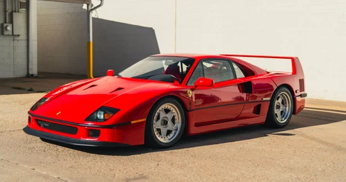 
           
        1990 Ferrari F40