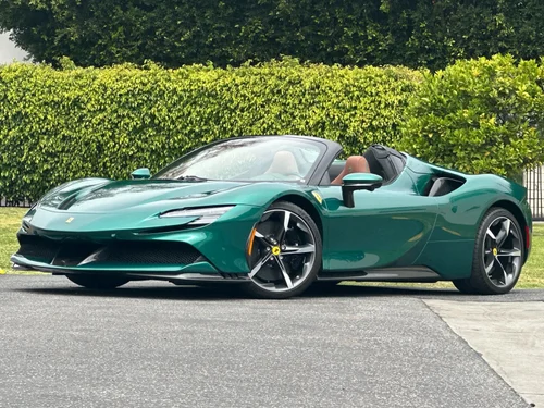 
           
        2024 Ferrari SF90 Spider Base