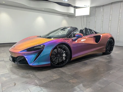 
           New 
        2025 McLaren ARTURA SPIDER
