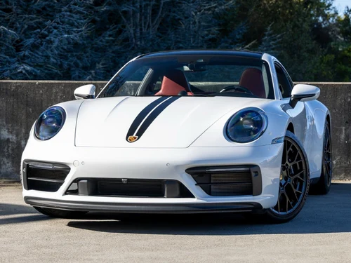 
           
        2022 Porsche 911 Carrera GTS