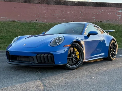 
           
        2025 Porsche 911 Carrera GTS