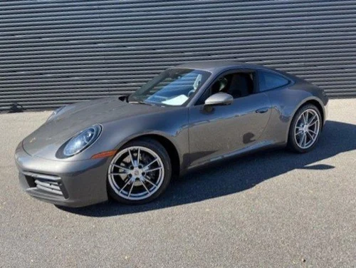 
           
        2024 Porsche 911 Carrera