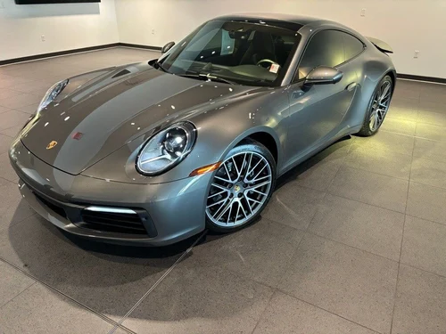 
           
        2021 Porsche 911 Carrera
