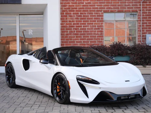 
           New 
        2026 McLaren Artura Vision