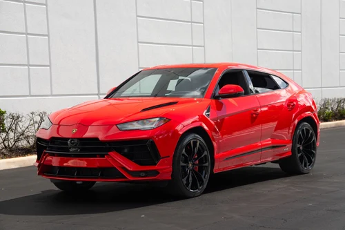 
           
        2023 Lamborghini Urus S