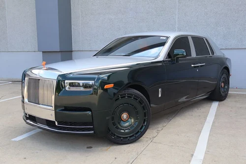 
           
        2023 Rolls-Royce Phantom Base