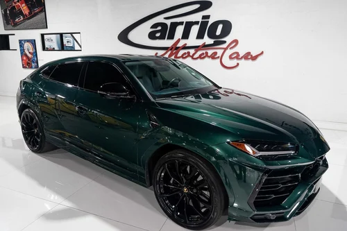 
           
        2022 Lamborghini Urus