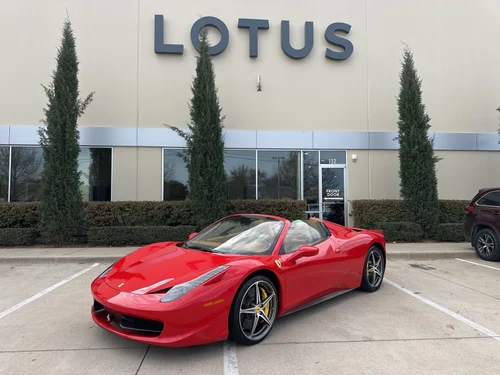 
           
        2013 Ferrari 458 Spider 2 Owner