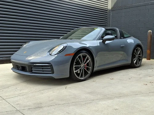 
           
        2024 Porsche 911 4