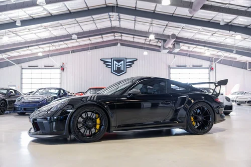 
           
        2019 Porsche 911