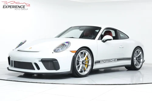 
           
        2018 Porsche 911