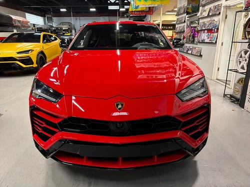 
           
        2020 Lamborghini Urus