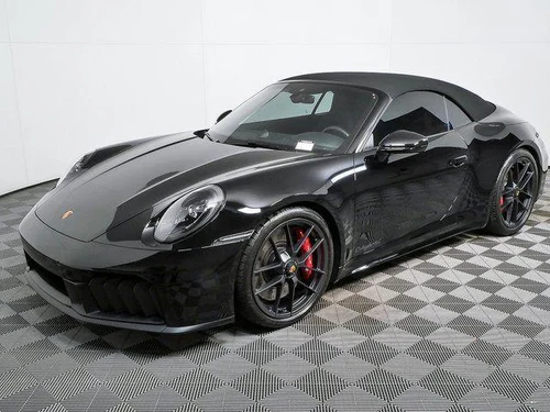 
           
        2026 Porsche 911 Carrera 4 GTS