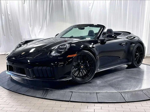 
           
        2025 Porsche 911 Carrera 4 GTS