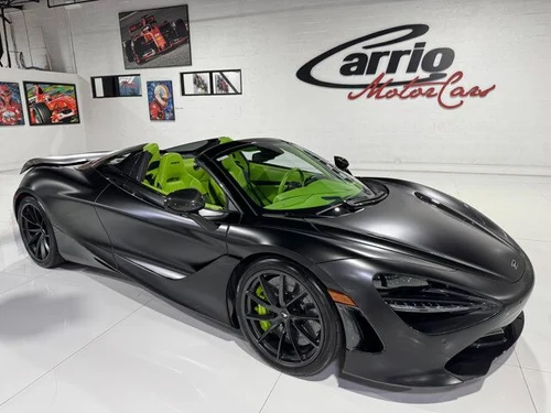 
           
        2022 McLaren 720S