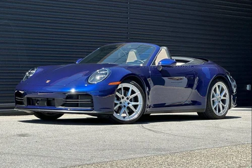 
           
        2025 Porsche 911 Carrera