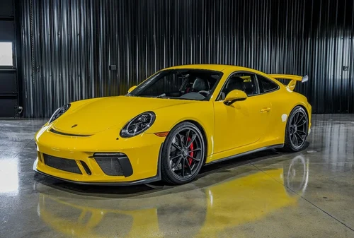 
           
        2018 Porsche 911