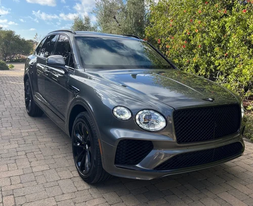 
           
        2022 Bentley Bentayga V8