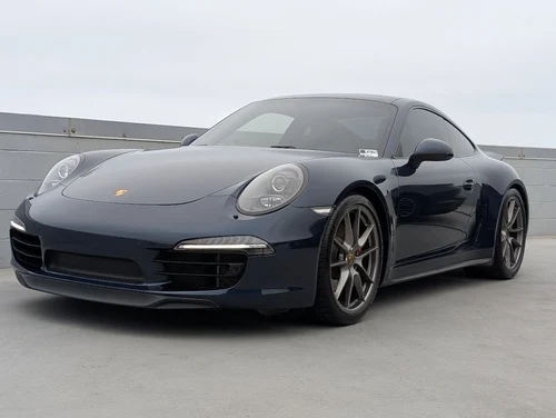 
           
        2016 Porsche 911