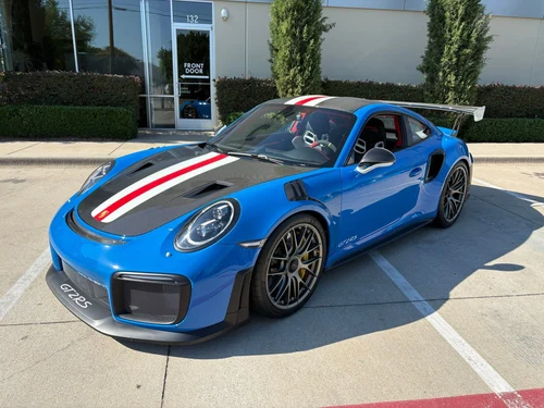 
           
        2019 Porsche 911 GT2 RS Sonderwunsch