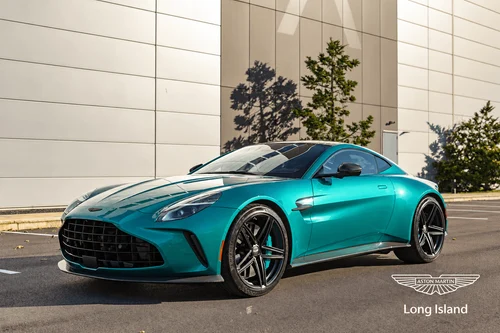 
           
        2025 Aston Martin Vantage