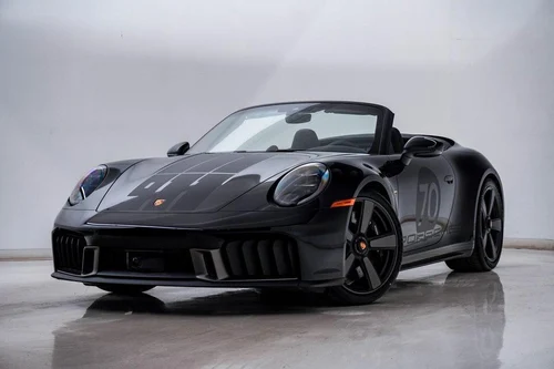 
           
        2026 Porsche 911 Carrera 4 GTS