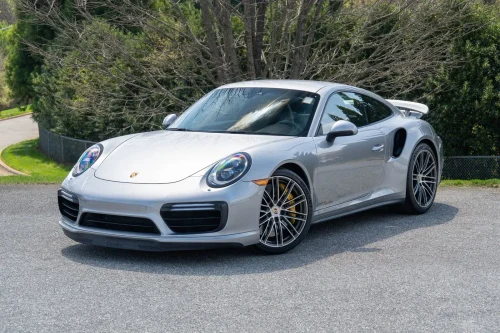 
           
        2018 Porsche 911