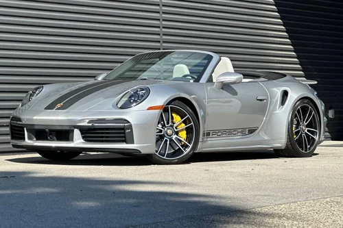 
           
        2022 Porsche 911