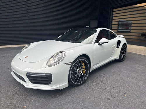 
           
        2017 Porsche 911 Turbo S