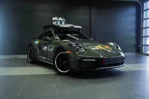 
           
        2024 Porsche 911 Dakar
