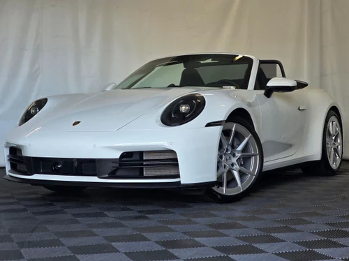 
           
        2025 Porsche 911 Carrera