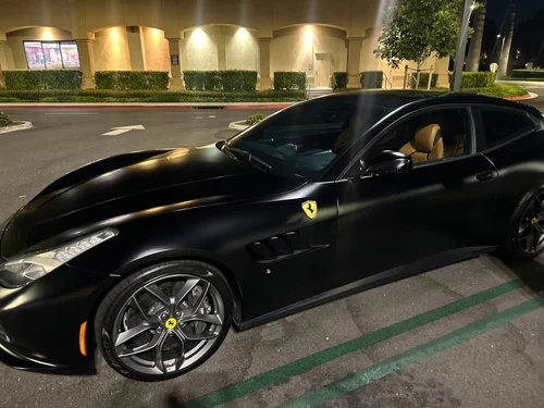 
           
        2018 Ferrari GTC4