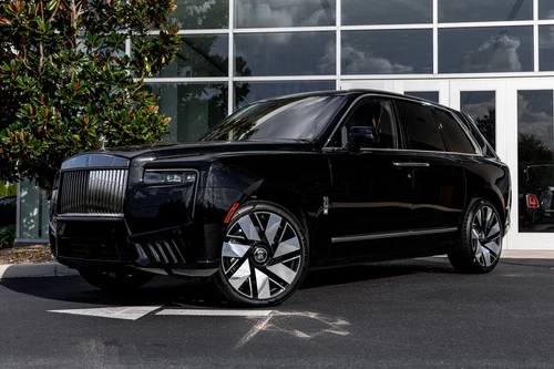 
           New 
        2026 Rolls-Royce Cullinan