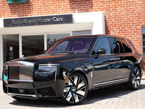 
           New 
        2026 Rolls-Royce Cullinan