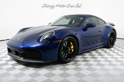 
           
        2026 Porsche 911 Carrera 4 GTS