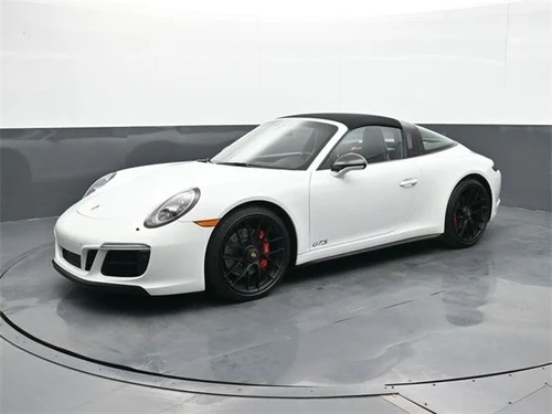 
           
        2018 Porsche 911 Targa 4 GTS